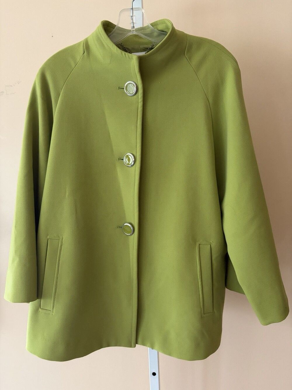 Carmen Marc Valvo Neon Green Long Textured Coat Jacket Buttons Sz Medium M